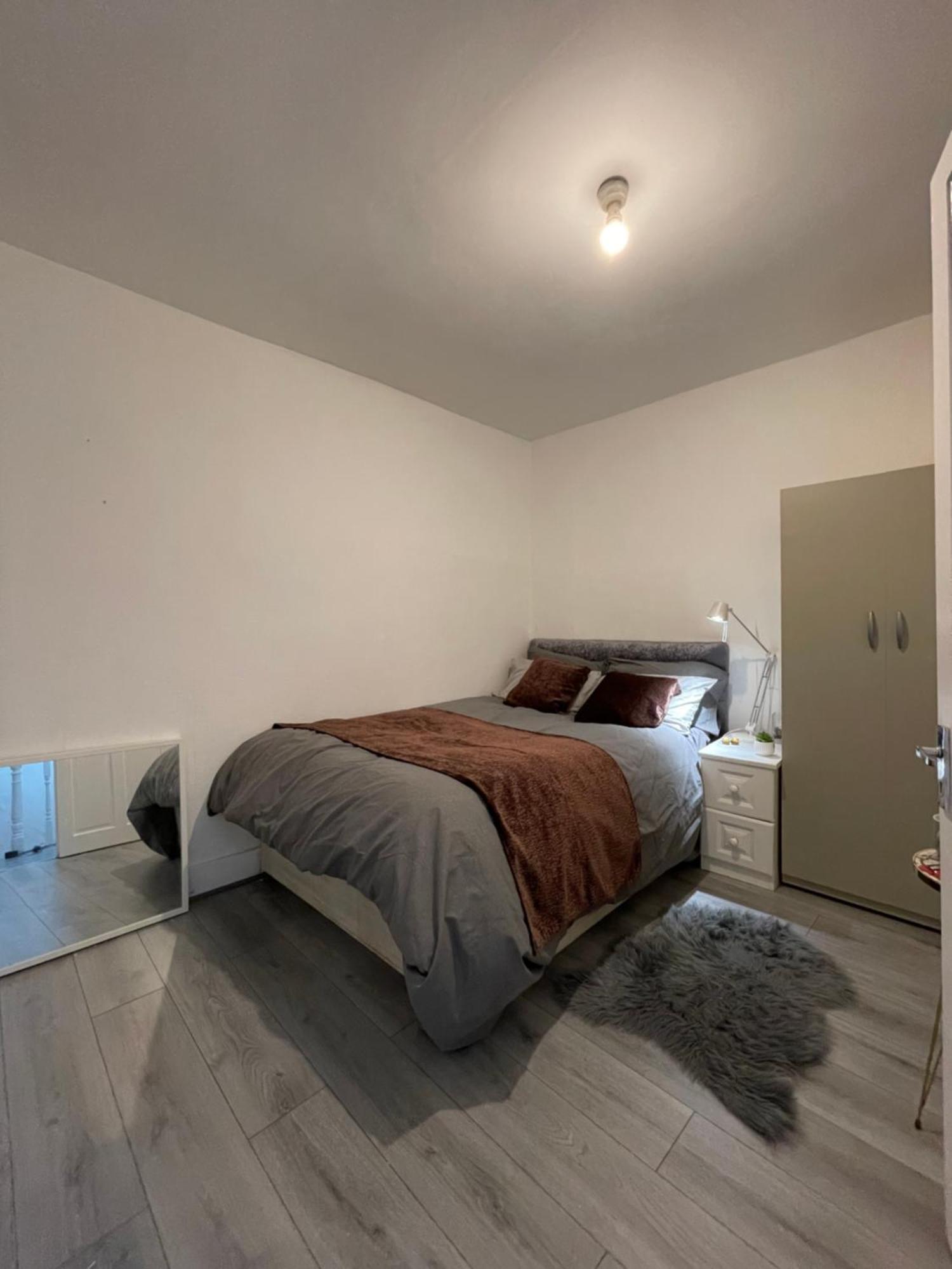 Cozy Rooms 25 Min Liverpool Street London Exterior photo