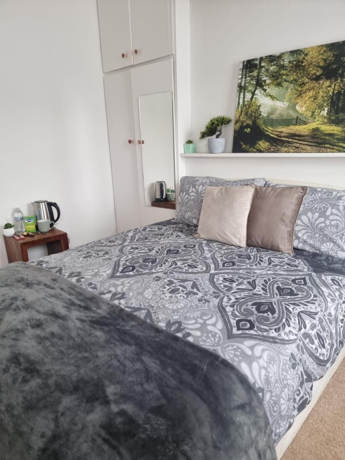 Cozy Rooms 25 Min Liverpool Street London Exterior photo